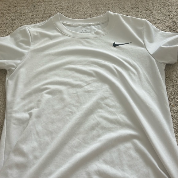 nike dri fit white tee - Picture 1 of 3